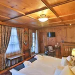 Schneider Hof Boutique Sankt Anton am Arlberg