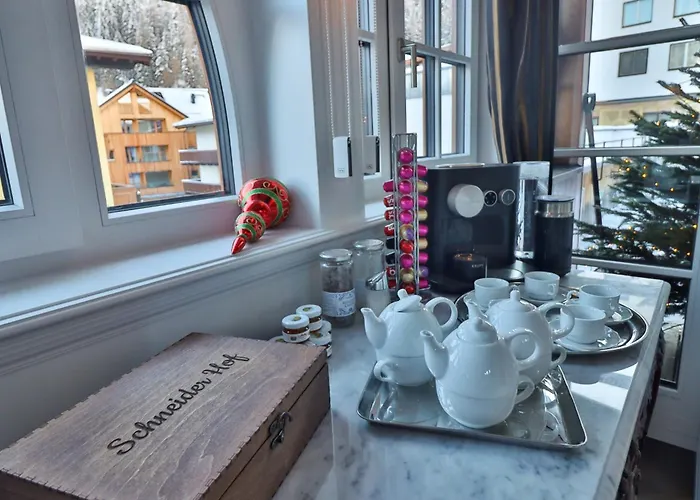 Schneider Hof Boutique 호텔 장크트안톤암아를베르크