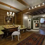 Schneider Hof Boutique Otel 4*
